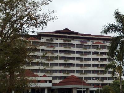 Hôtel Grand à Nong Khai Extérieur photo